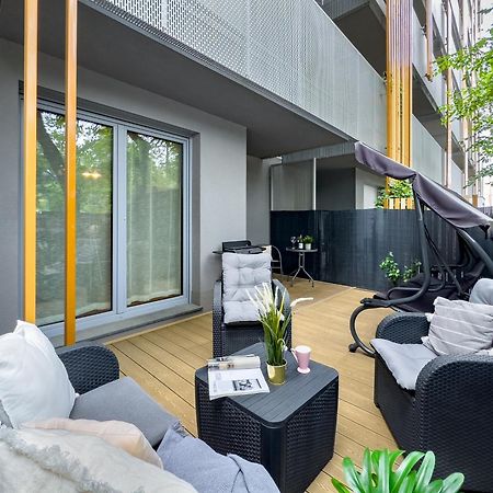Apartament Z Duzym Tarasem W Centrum Krakowa Luaran gambar