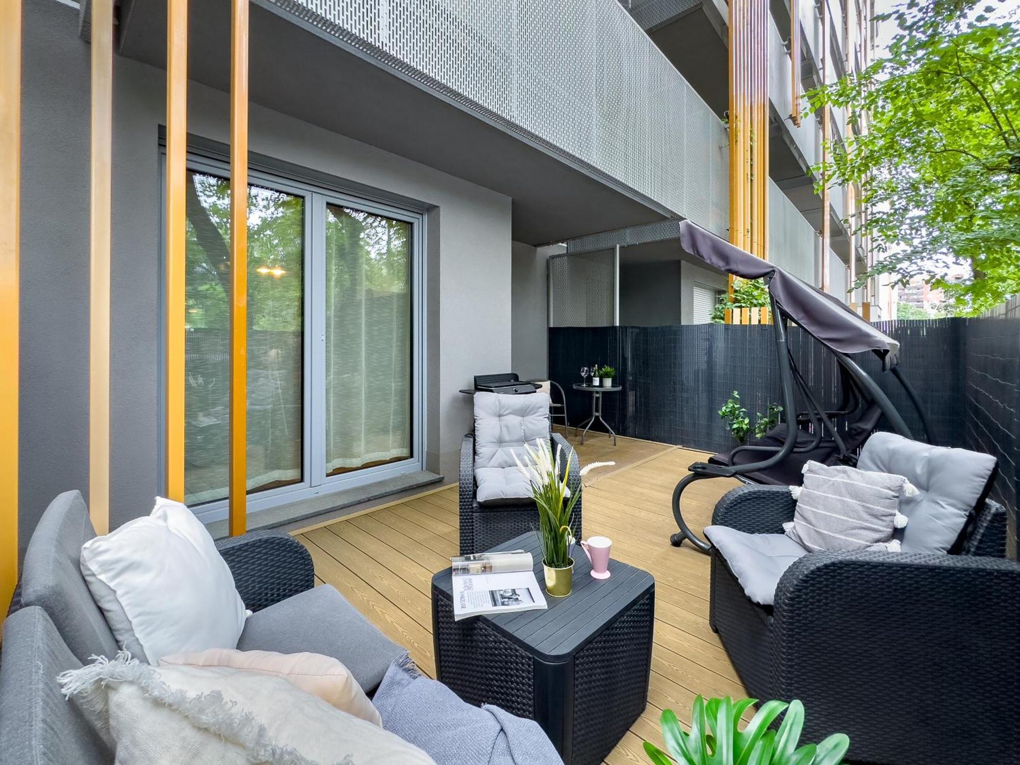 Apartament Z Duzym Tarasem W Centrum Krakowa Luaran gambar